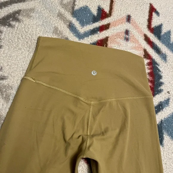 $98 Lululemon Align Pant 28" Grape Leaf Size 4 GREAT COLOR! - Picture 5 of 8